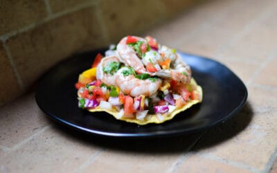Tostadas con Ceviche de camarón con mango